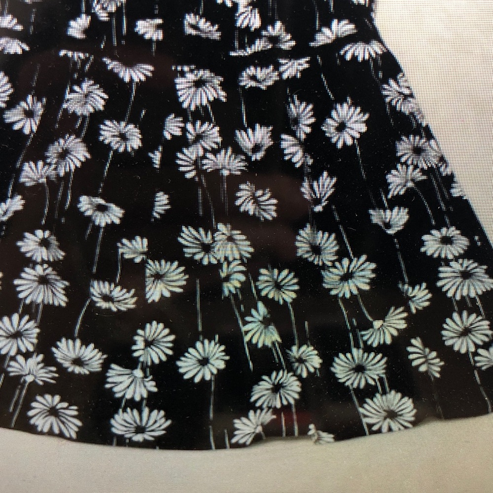 Floral Sleeveless Dress - Picture 2 of 2